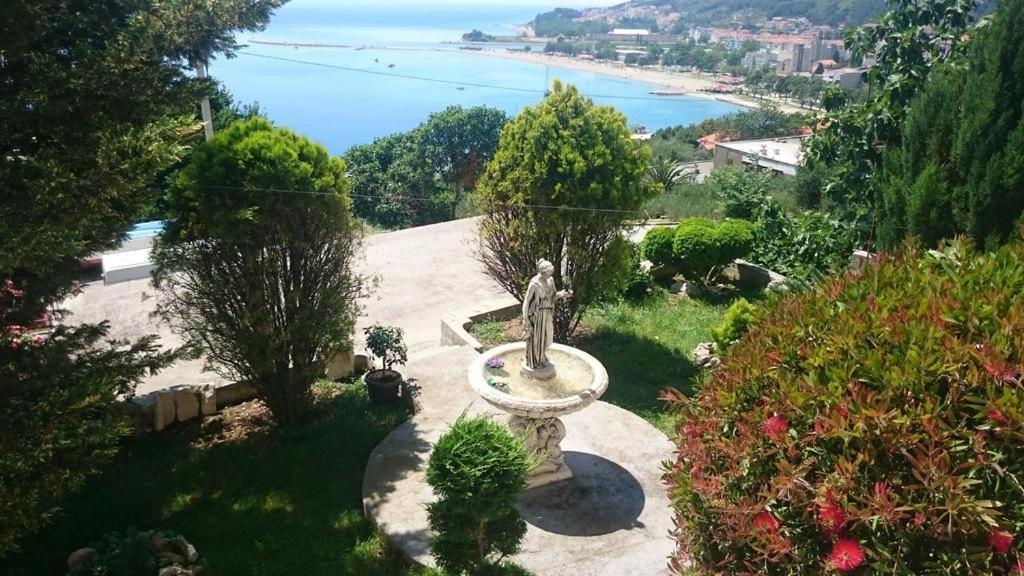 Apartman Stipan Omiš Zewnętrze zdjęcie