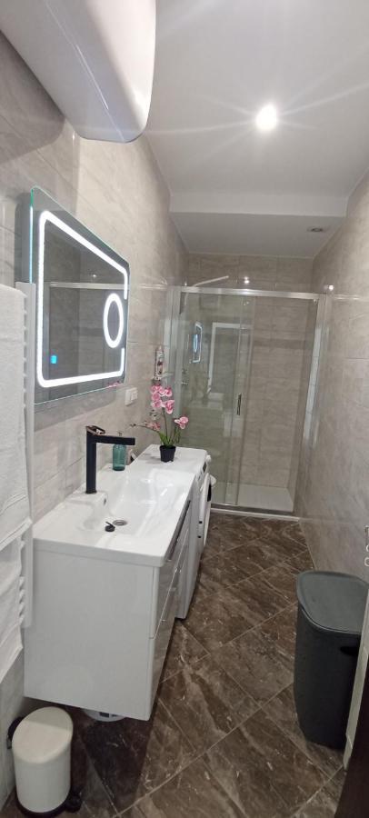 Apartman Stipan Omiš Zewnętrze zdjęcie